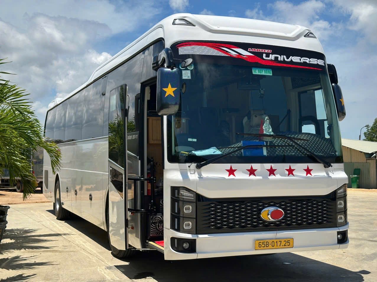 thuê xe du lịch Cần Thơ đi Sài Gòn giá rẻ