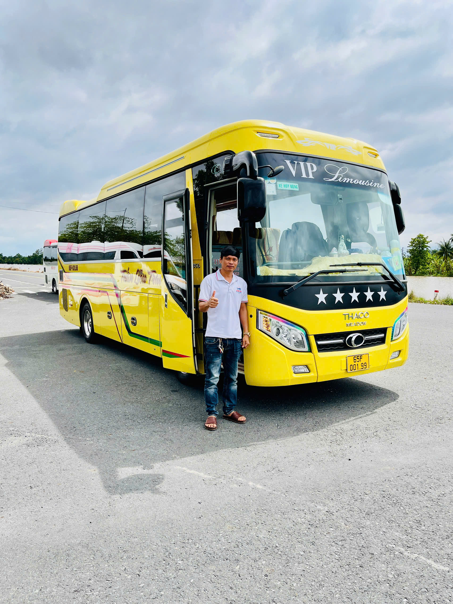 thuê xe du lịch Cần Thơ đi Sài Gòn giá rẻ