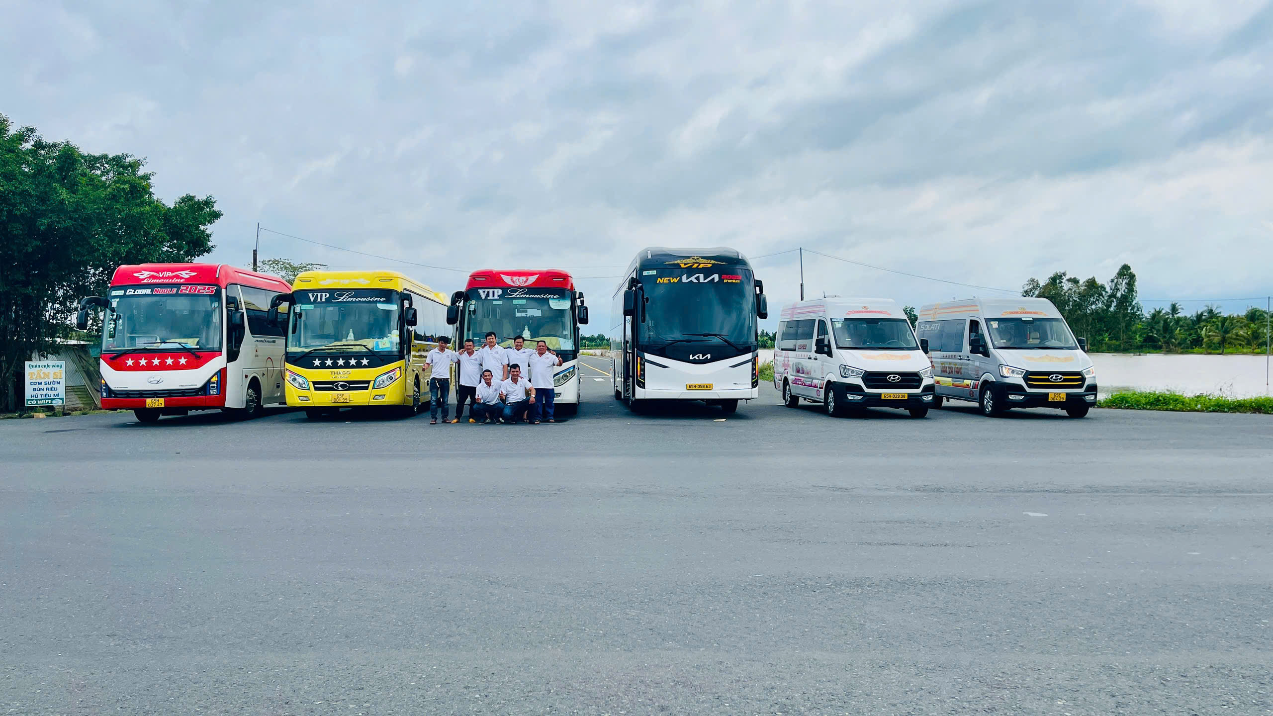 dàng xe của dịch vụ cho thuê xe du lich tuấn liễu